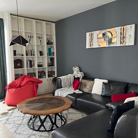 Modern Apartment In Skopje Exterior foto
