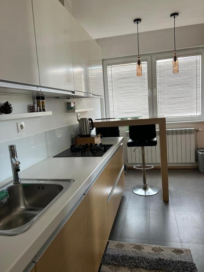 Modern Apartment In Skopje Exterior foto